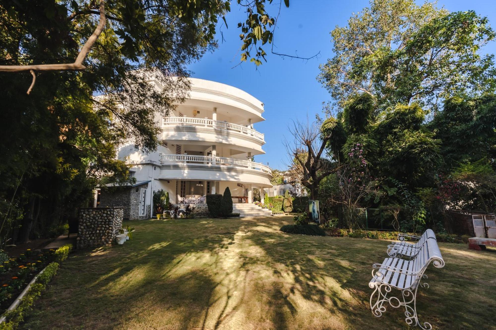 Saffron Leaf W567 Hotel Dehradun Exterior photo
