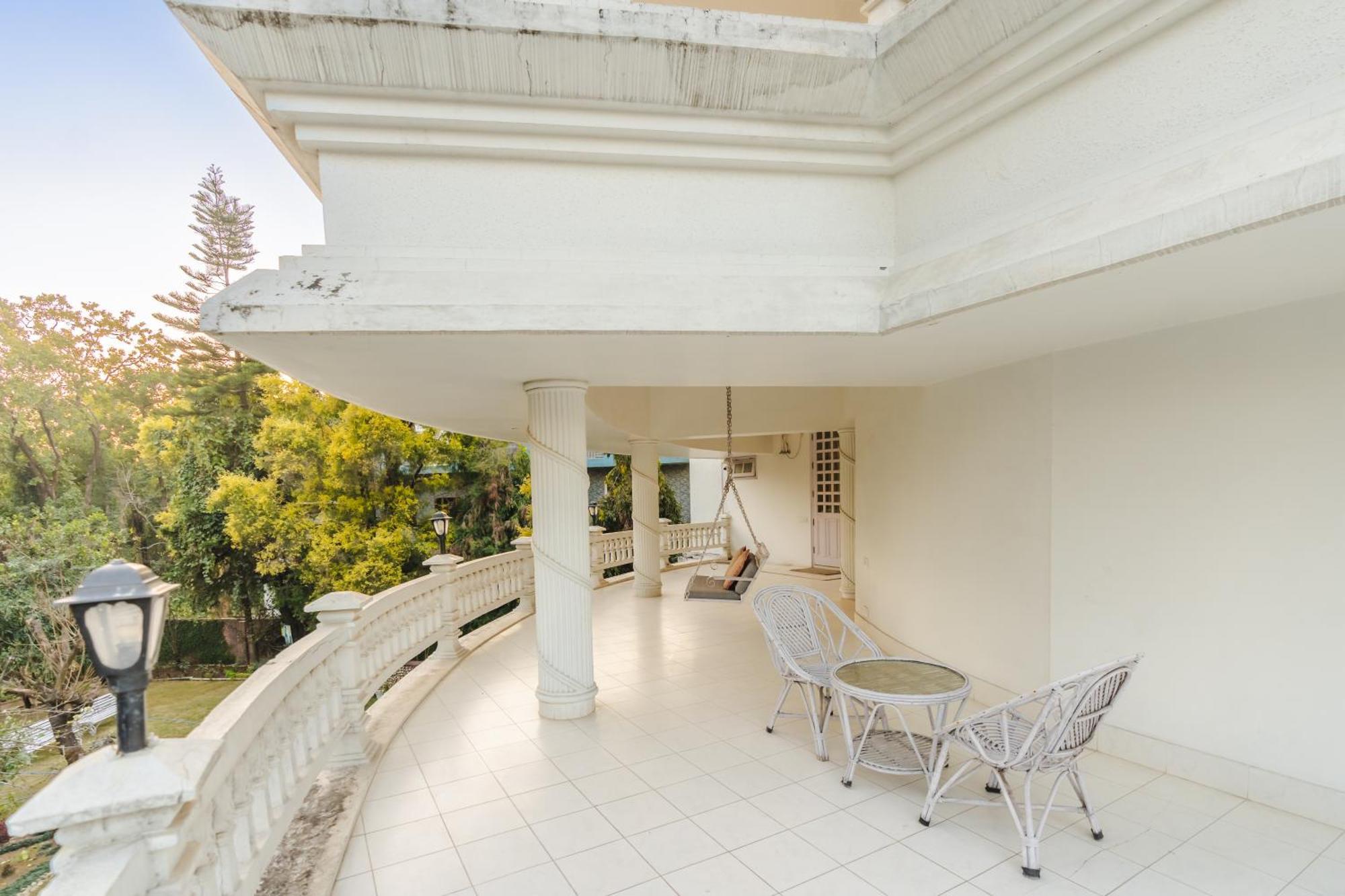 Saffron Leaf W567 Hotel Dehradun Exterior photo